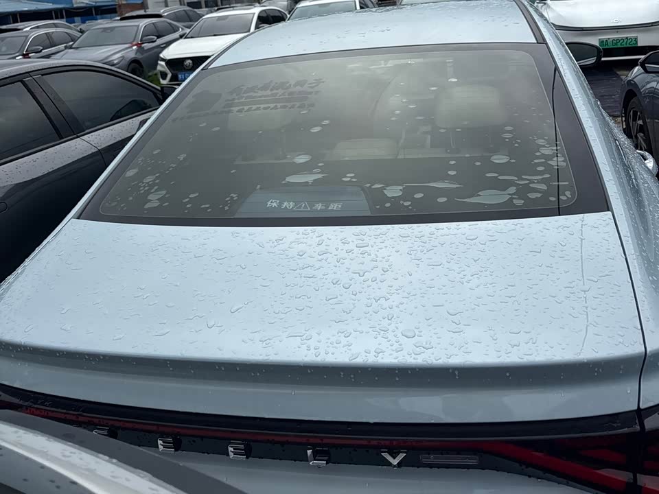 Geely Emgrand L HiP Geely Emgrand L HiP