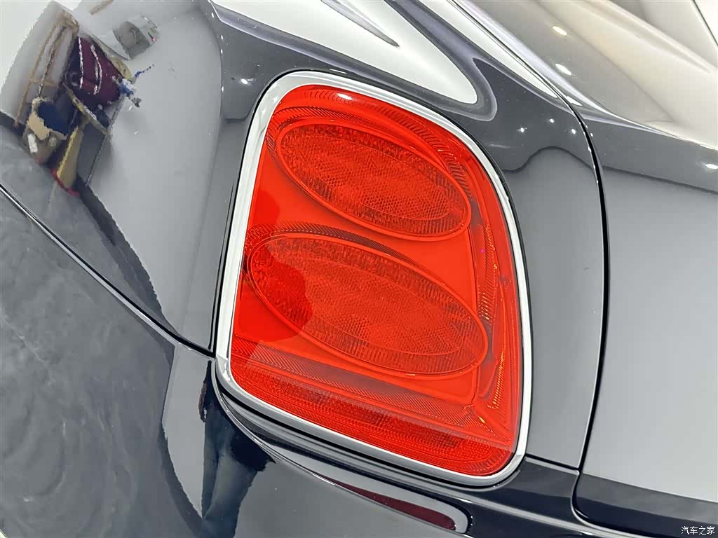Bentley Flying Spur, 2012 10