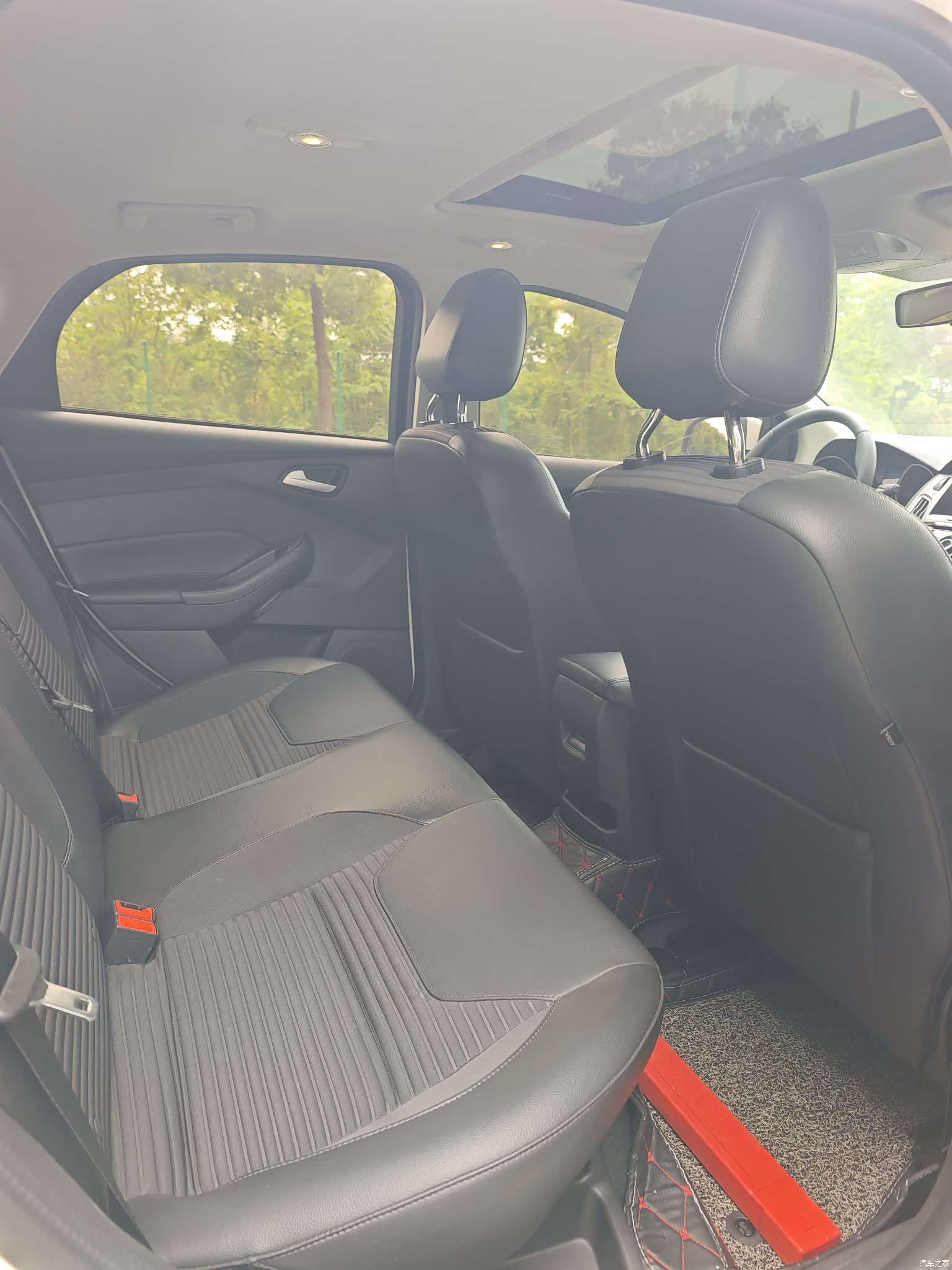 Ford Focus, 2019 7