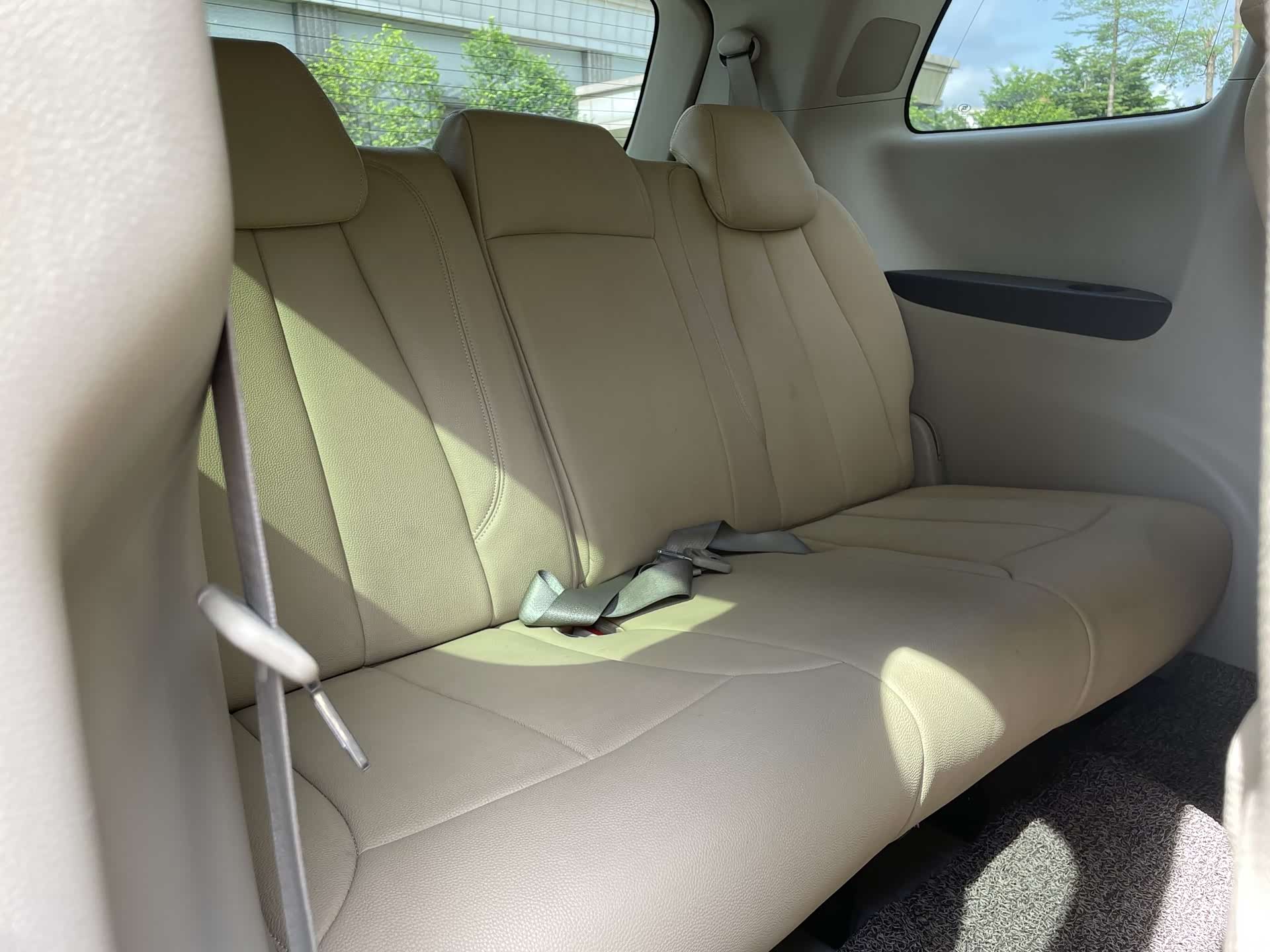 Buick GL8, 2015 7