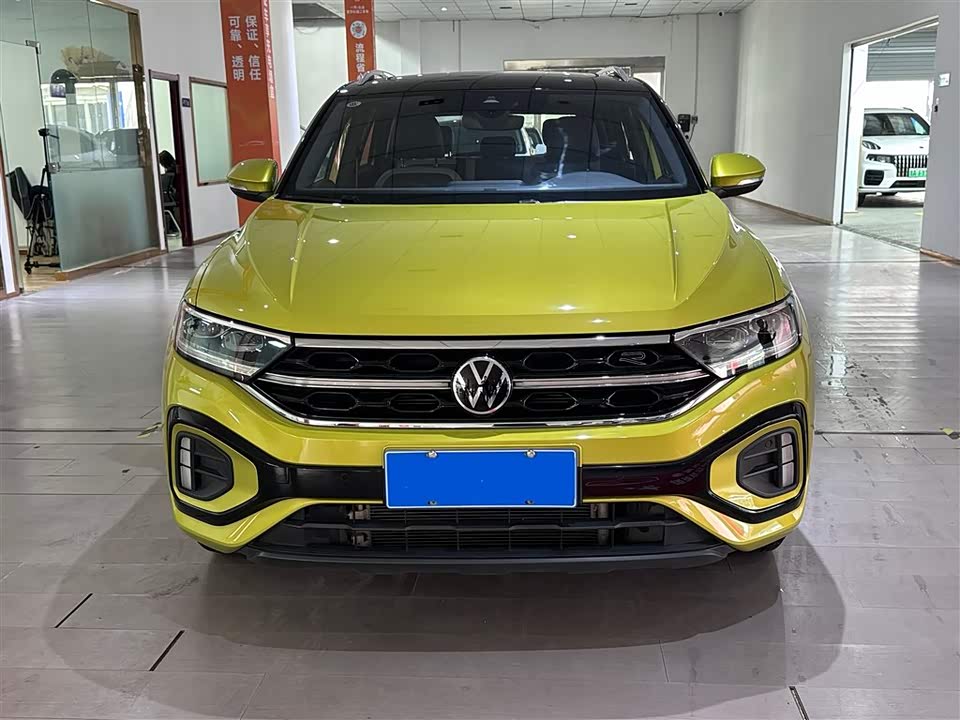 Volkswagen T-ROC exploring Songs