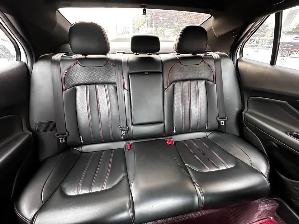 Trumpchi Shadow Leopard