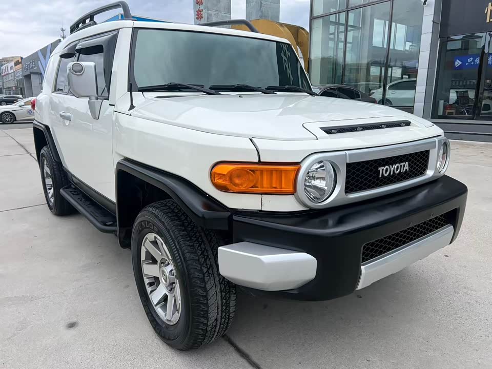 Toyota FJ Cool Luze