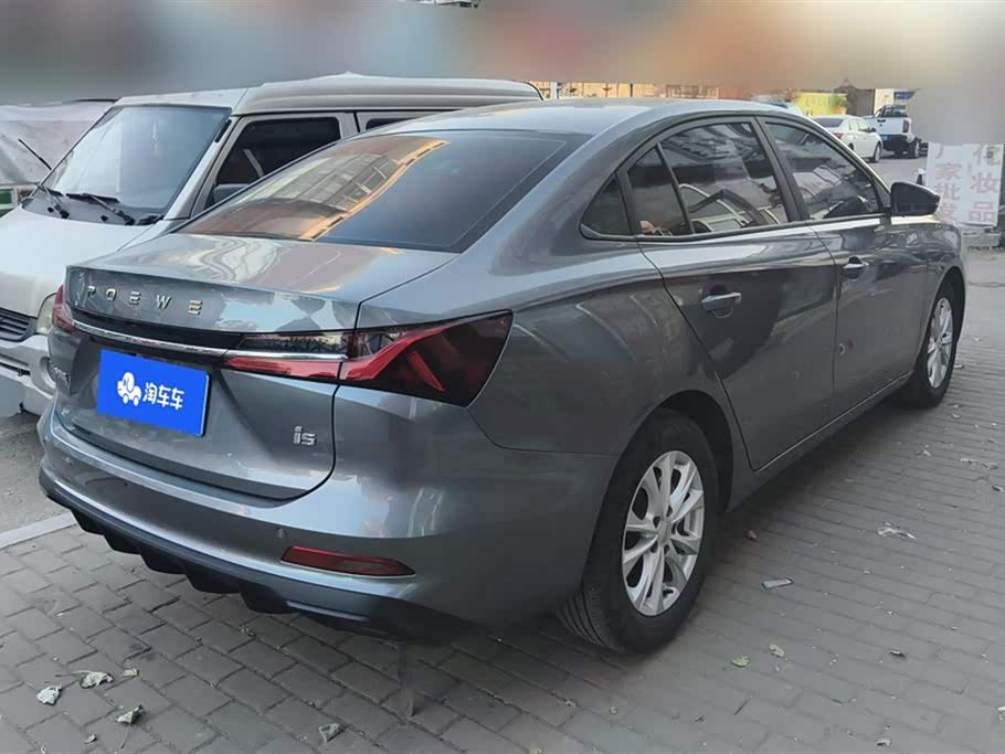 Roewe i5