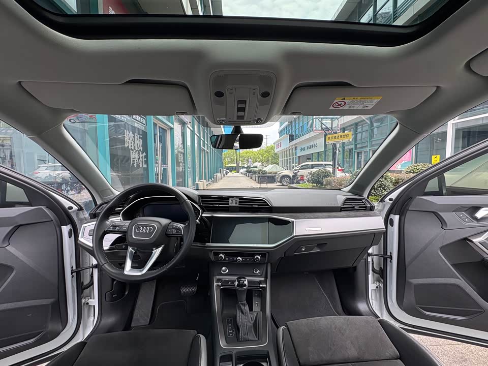 Audi Q3 Audi Q3
