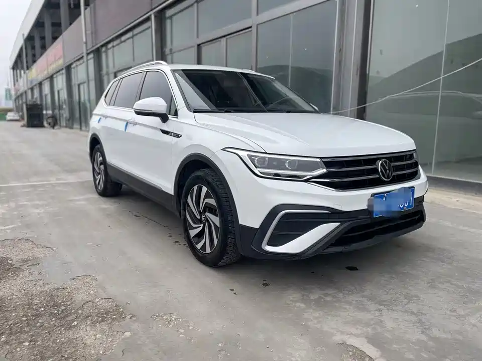 Volkswagen Tiguan L