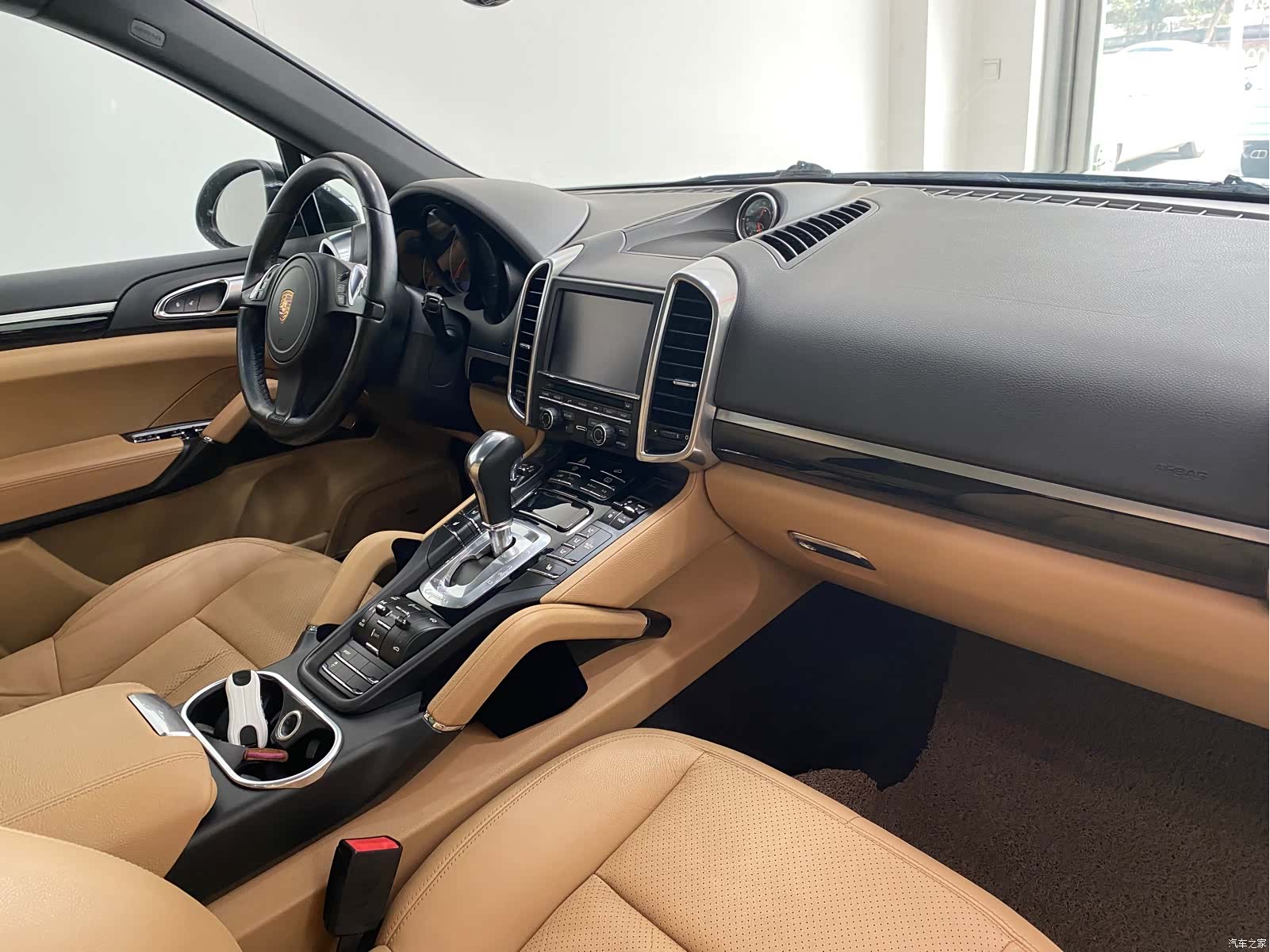 Porsche Cayenne, 2014 11