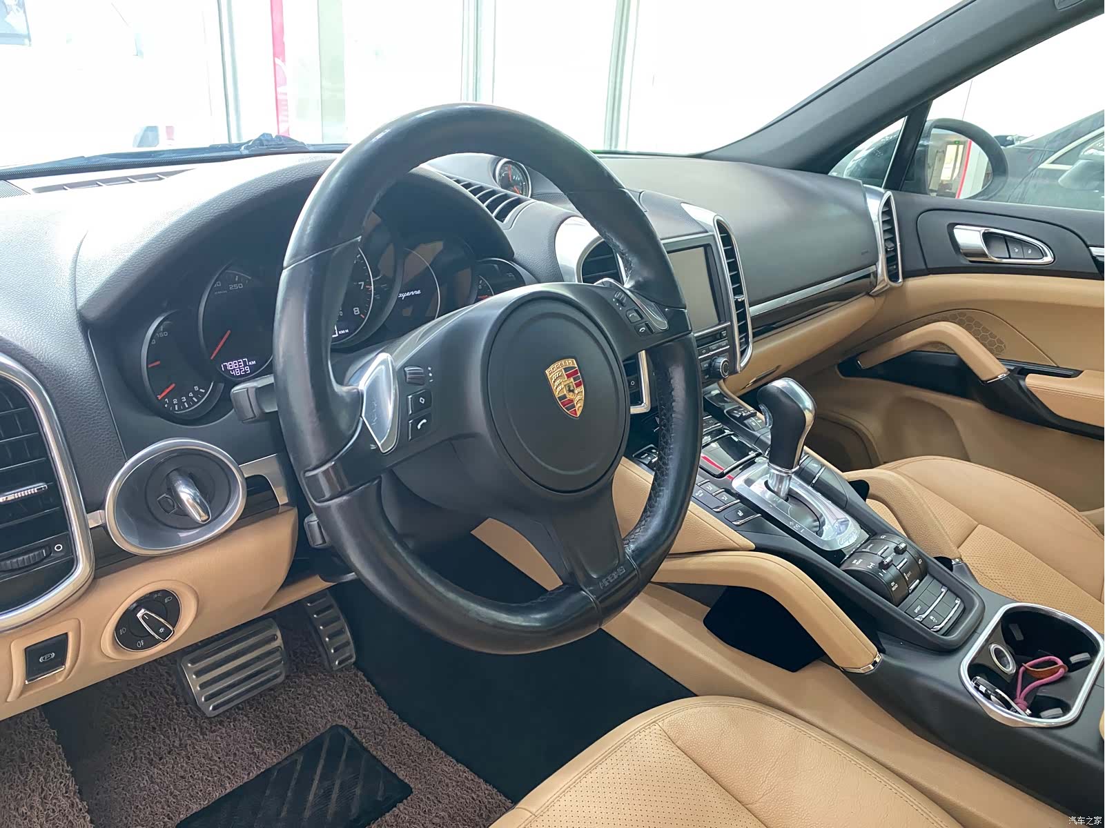 Porsche Cayenne, 2014 все фото