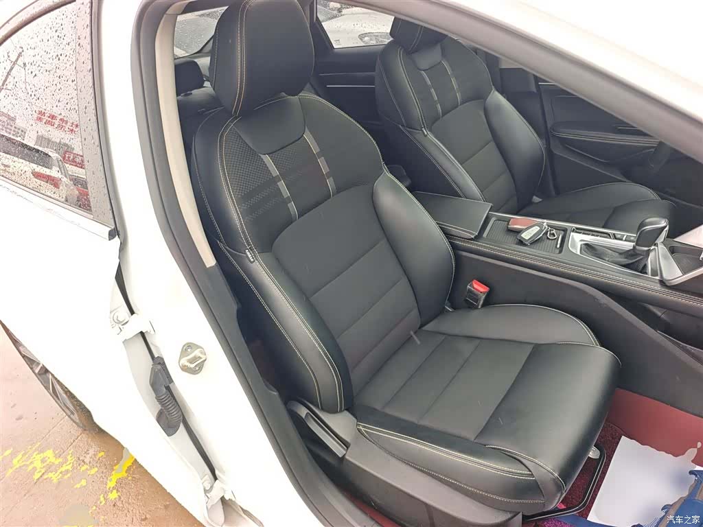 Geely Binray, 2022 16