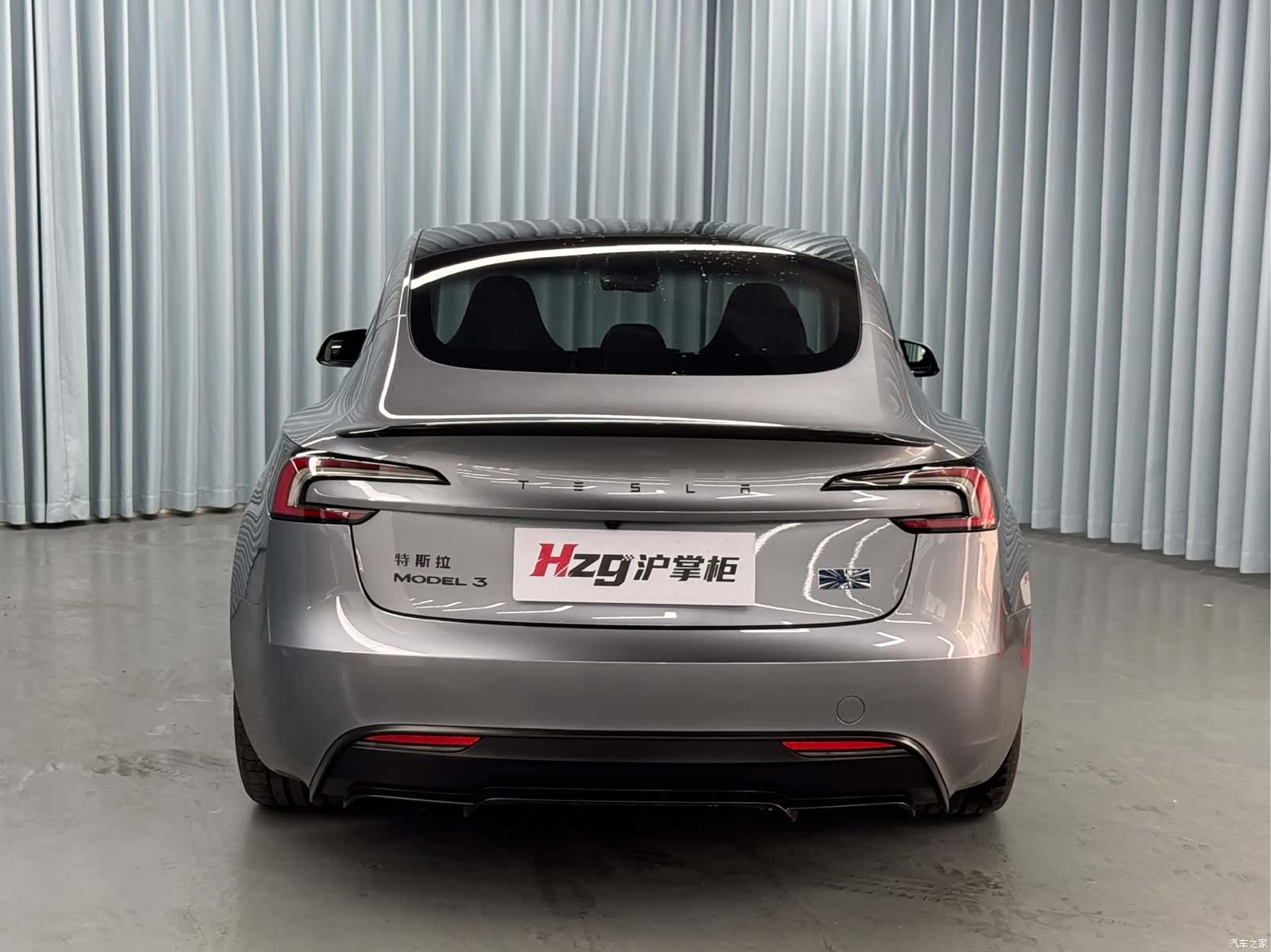 Tesla Model 3, 2026 8