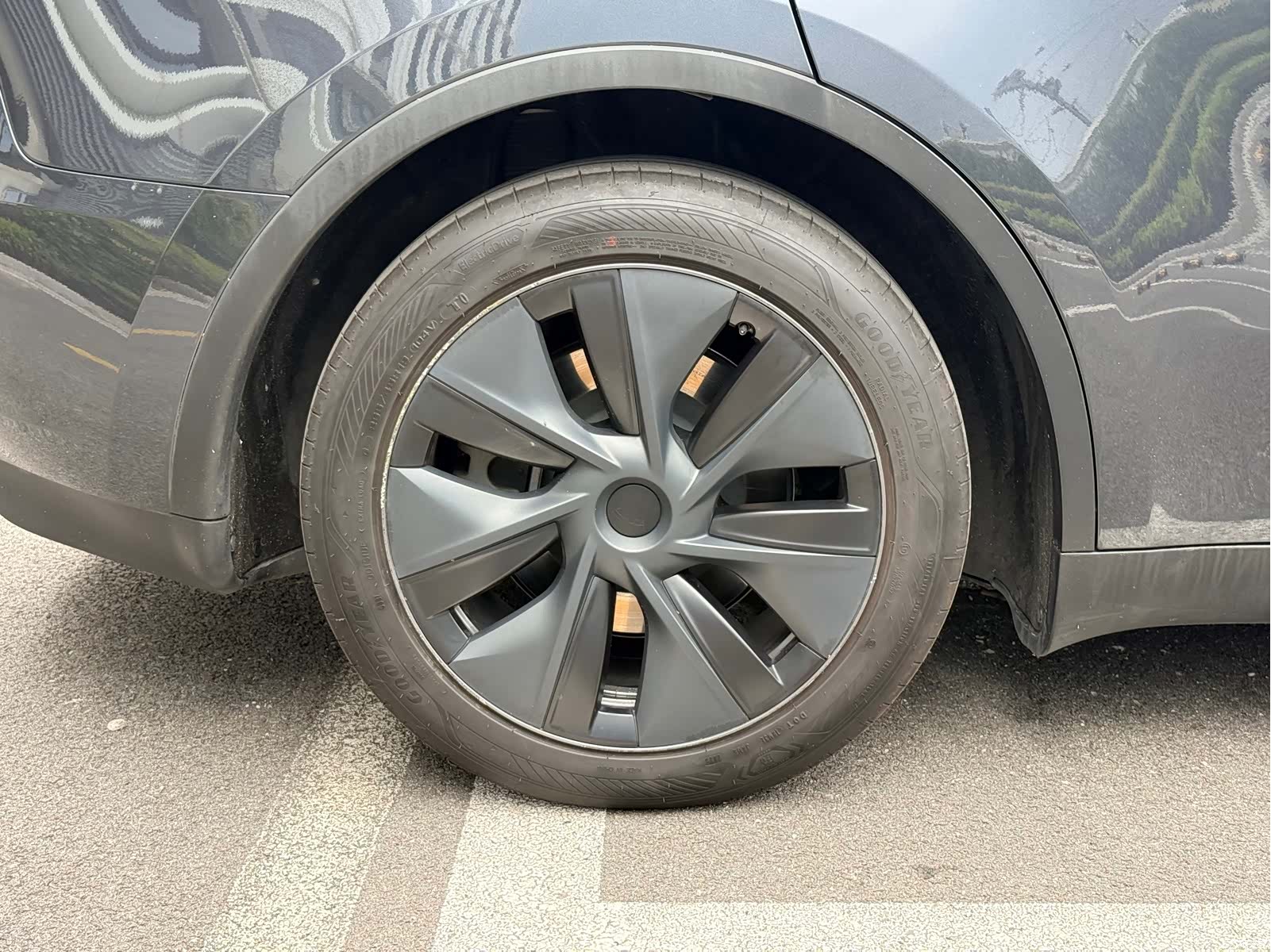 Tesla Model Y, 2024 46