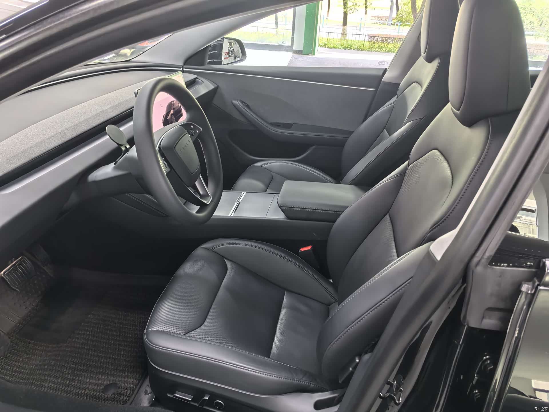 Tesla Model 3, 2024 8