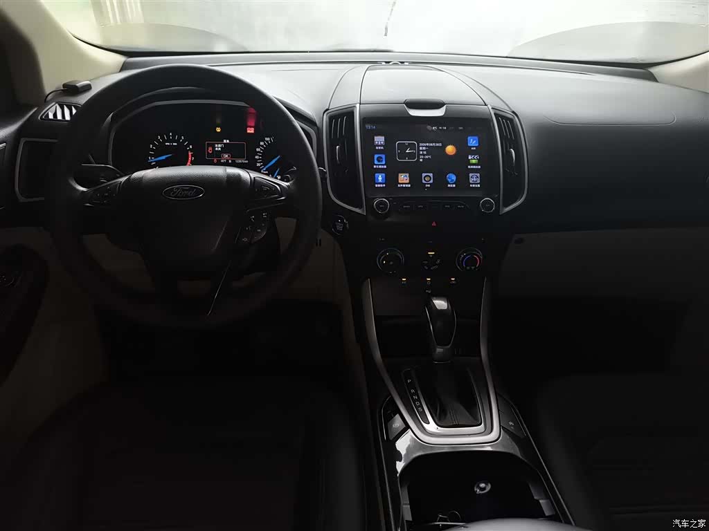 Ford Edge, 2015 10
