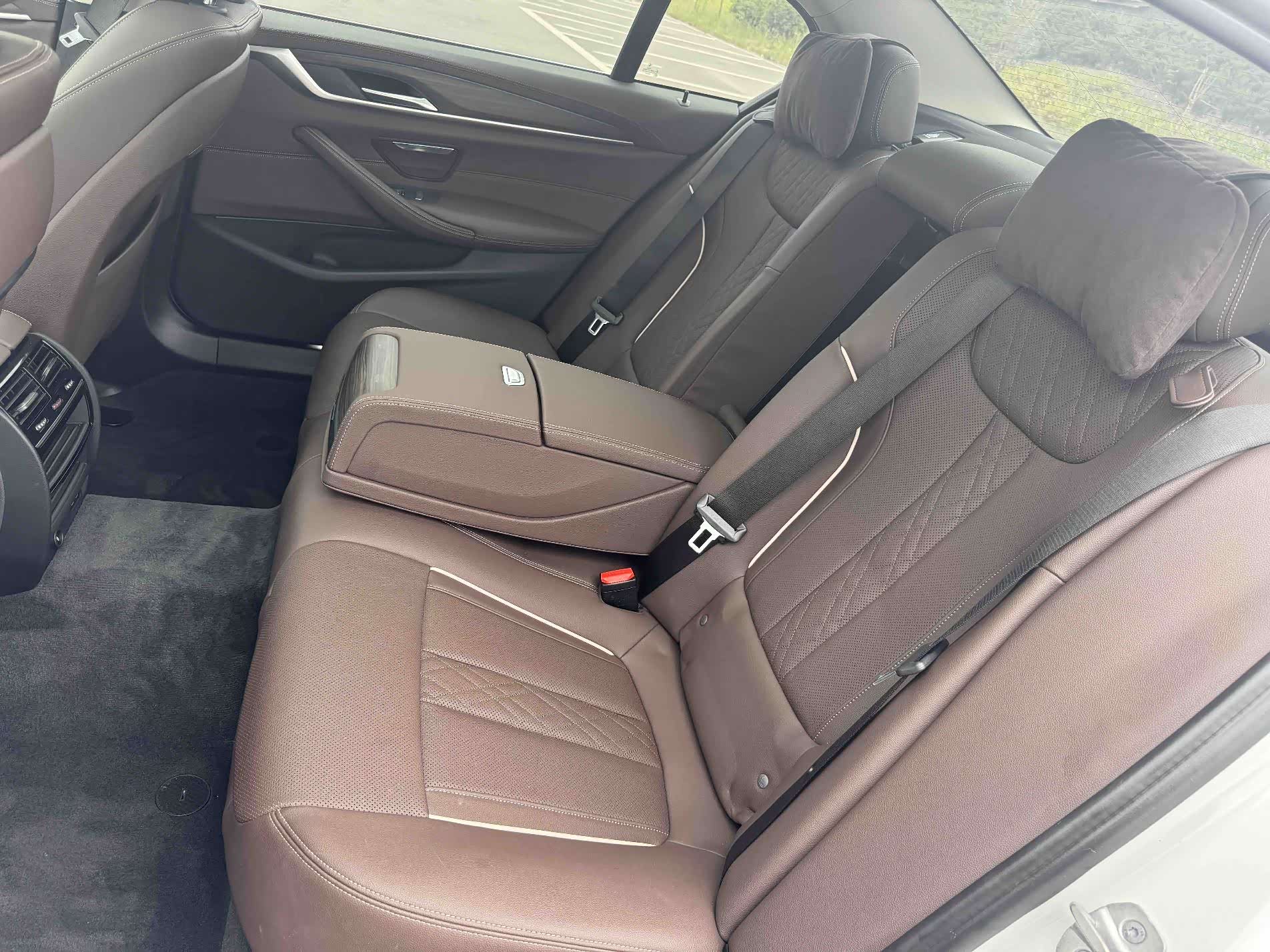 BMW 5 Series, 2021 11