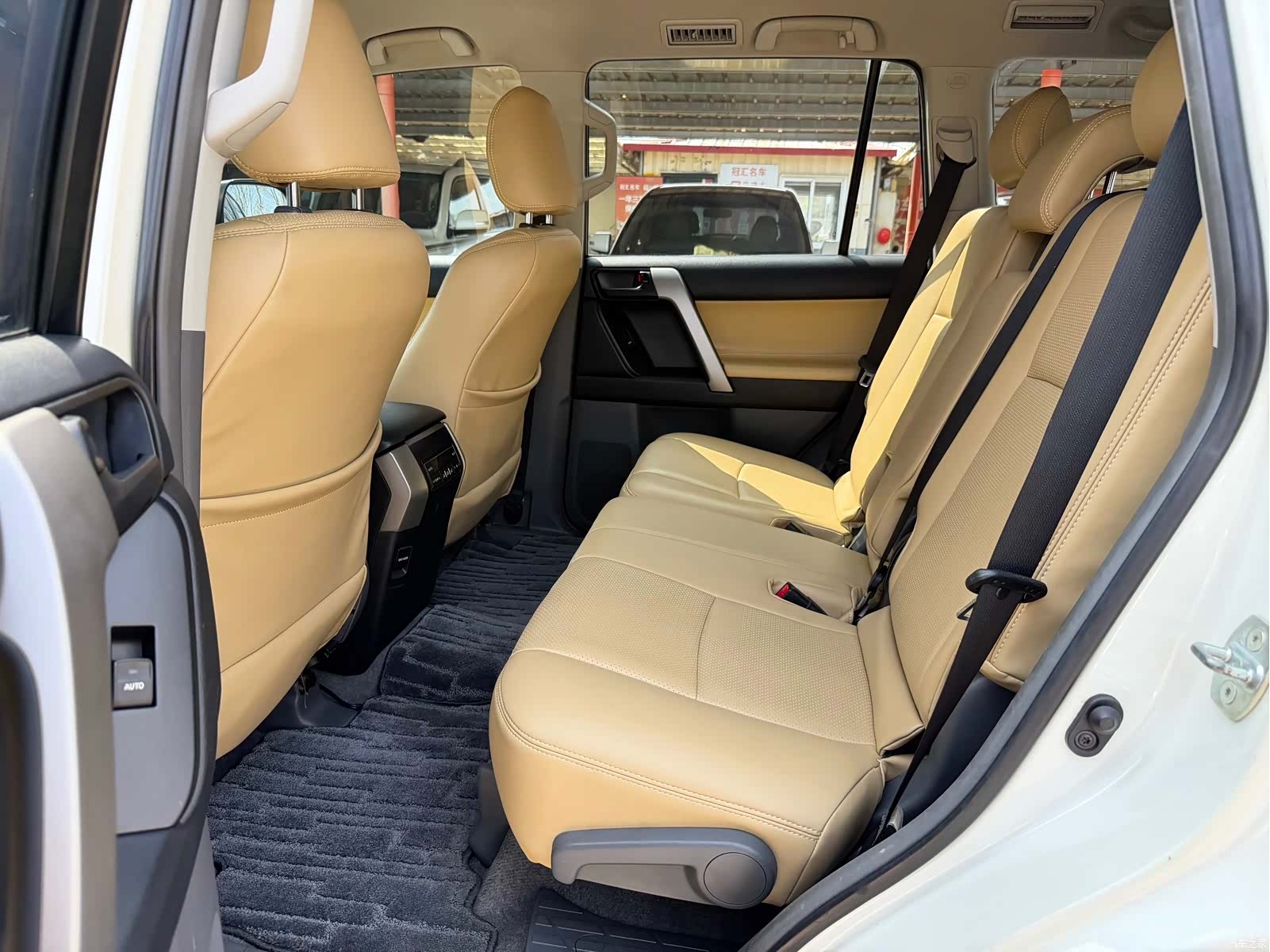 Toyota Prado, 2012 18