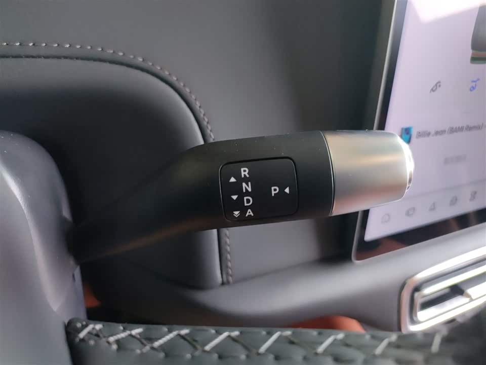 Li Auto Ideal L6