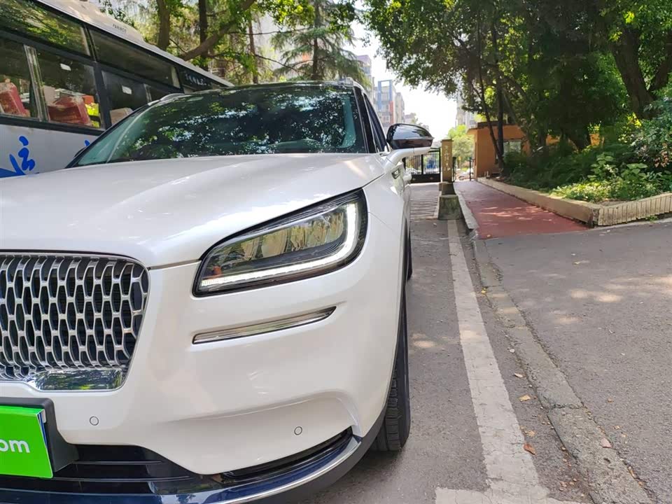 Lincoln Adventurer