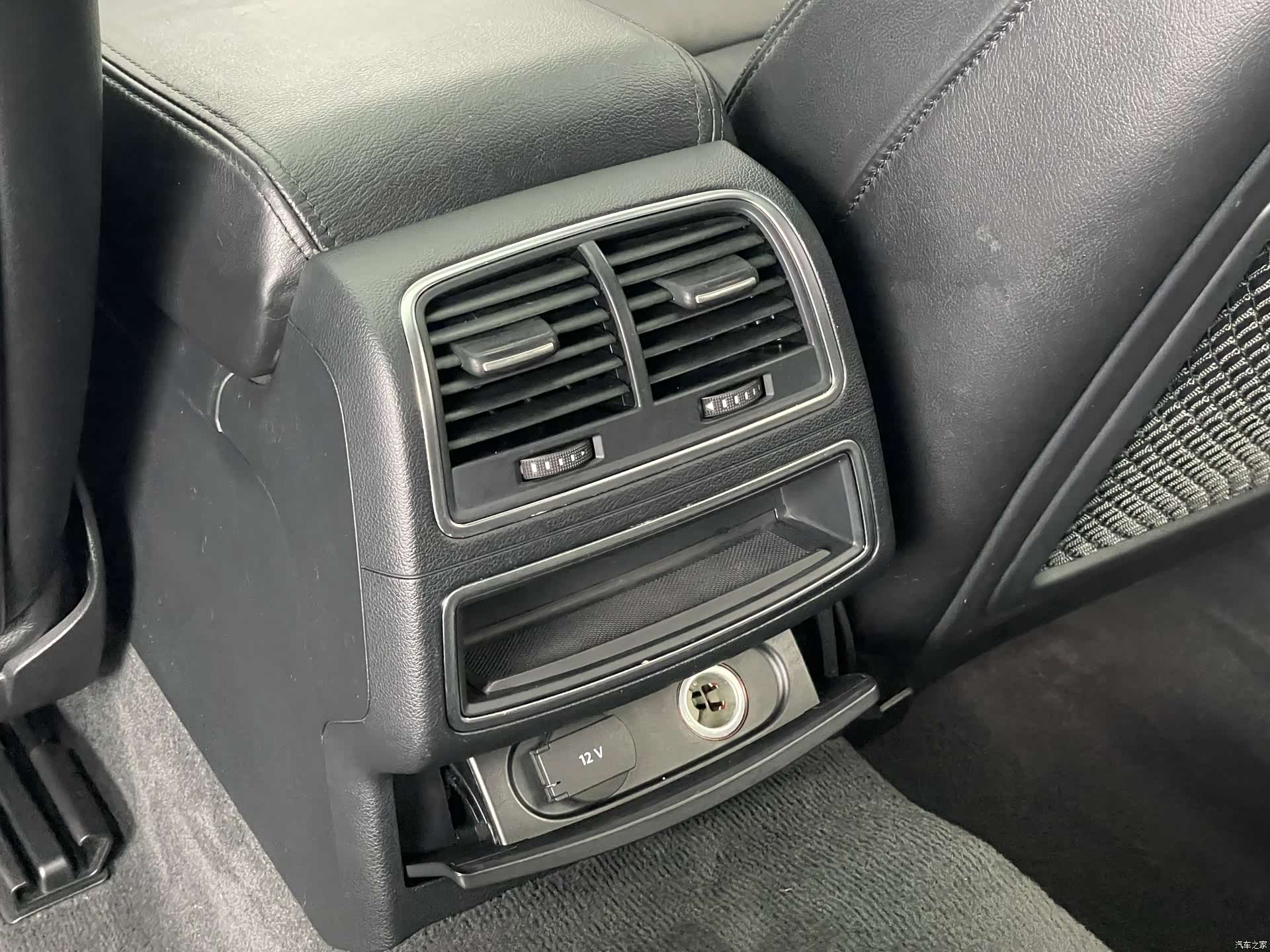 Audi A6L, 2014 17