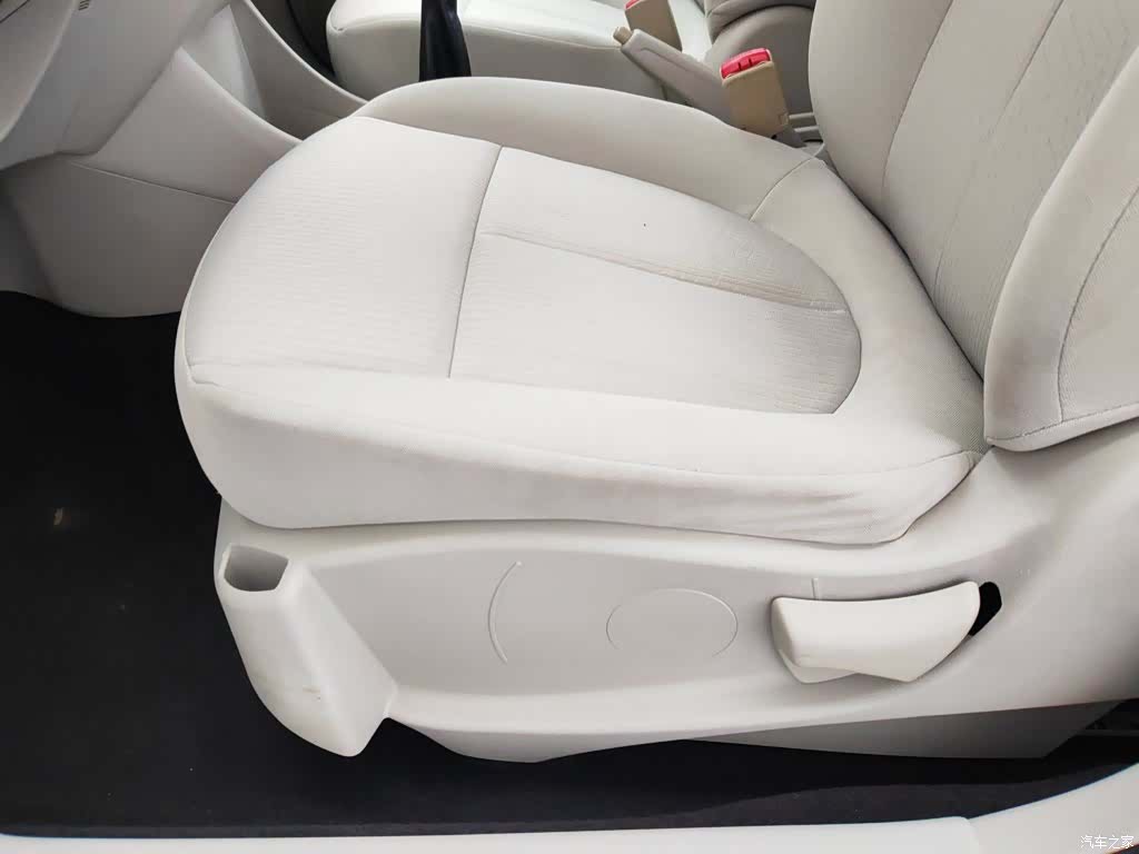 DongFeng A60, 2016 20