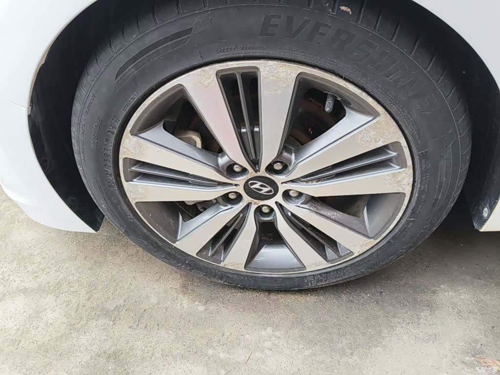 Hyundai GLS, 2016 23