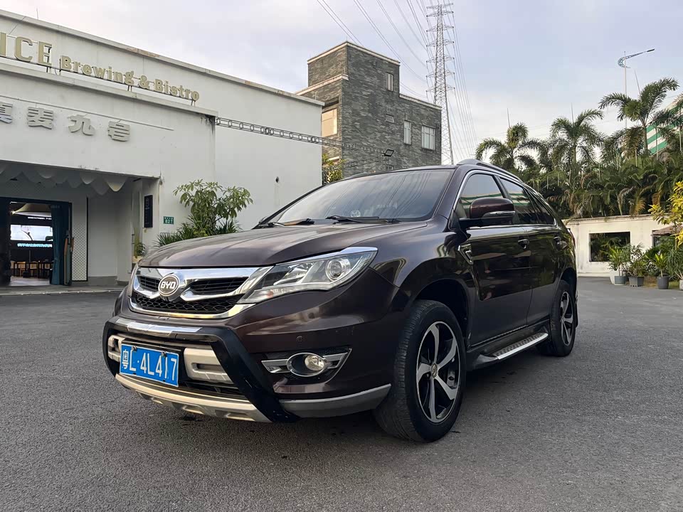 BYD S7
