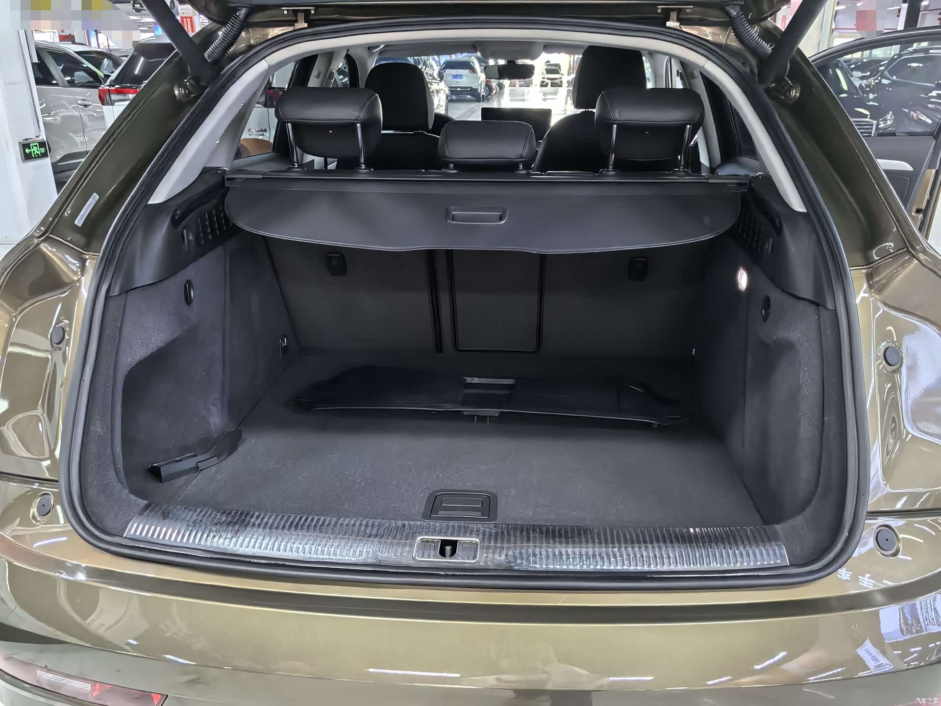 Audi Q3, 2019 13
