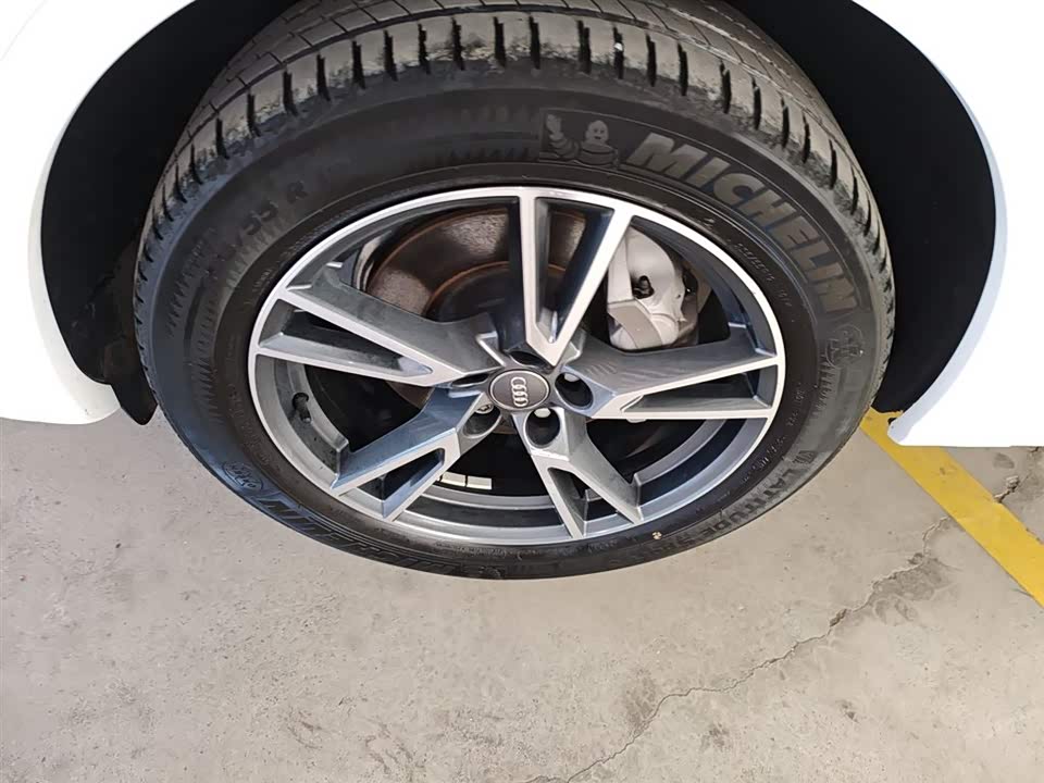 Audi Q5L Audi Q5L