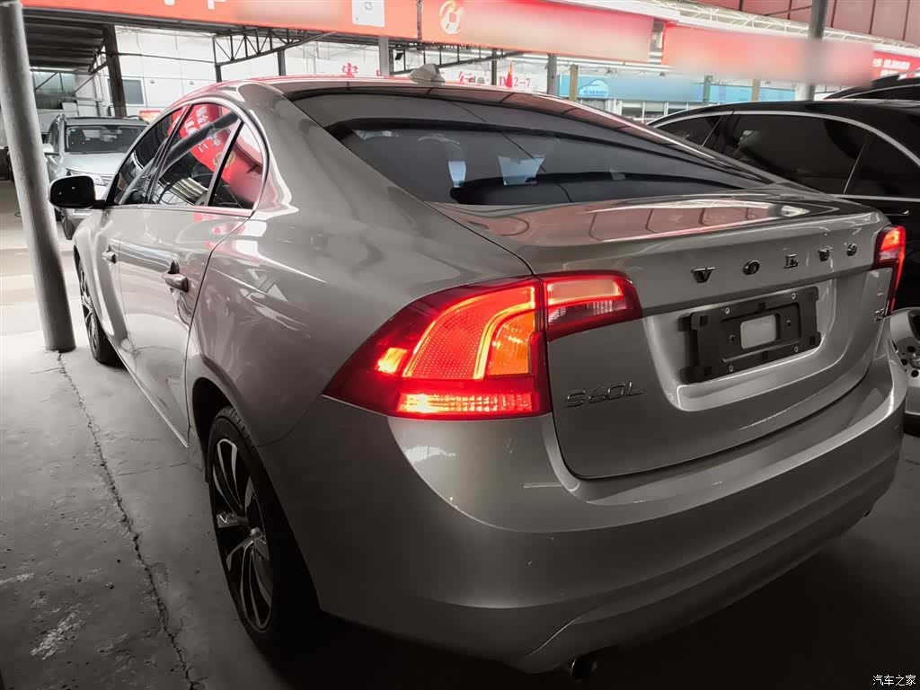Volvo S60, 2018 все фото