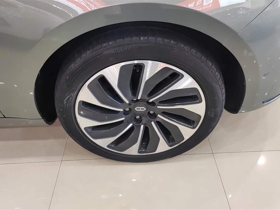 AITO Ask the world M5