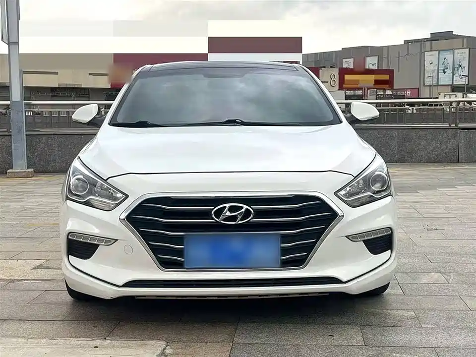 Hyundai Name picture