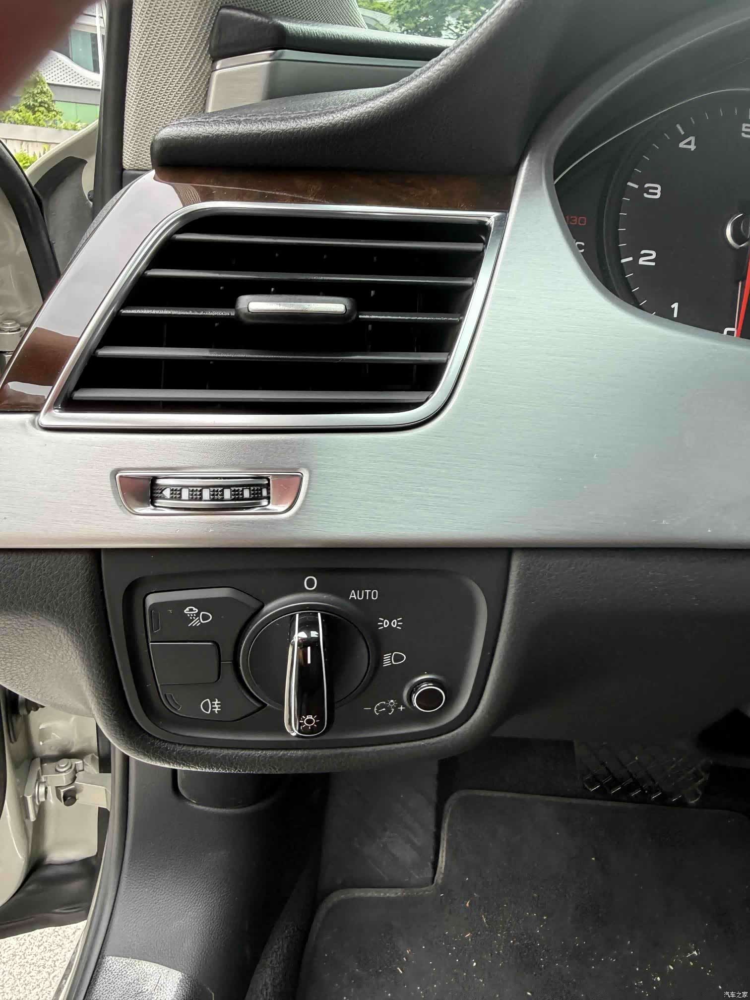 Audi A8L, 2015 11