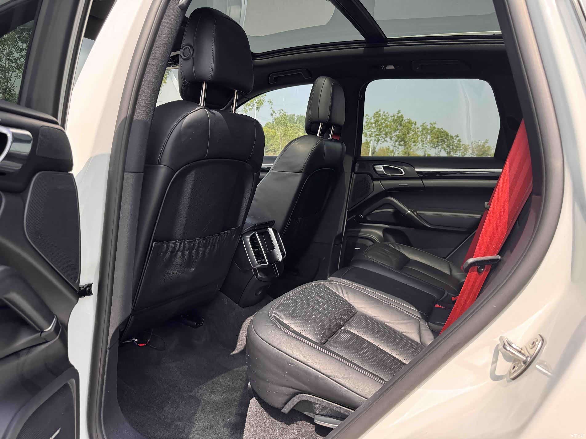 Porsche Cayenne, 2018 14