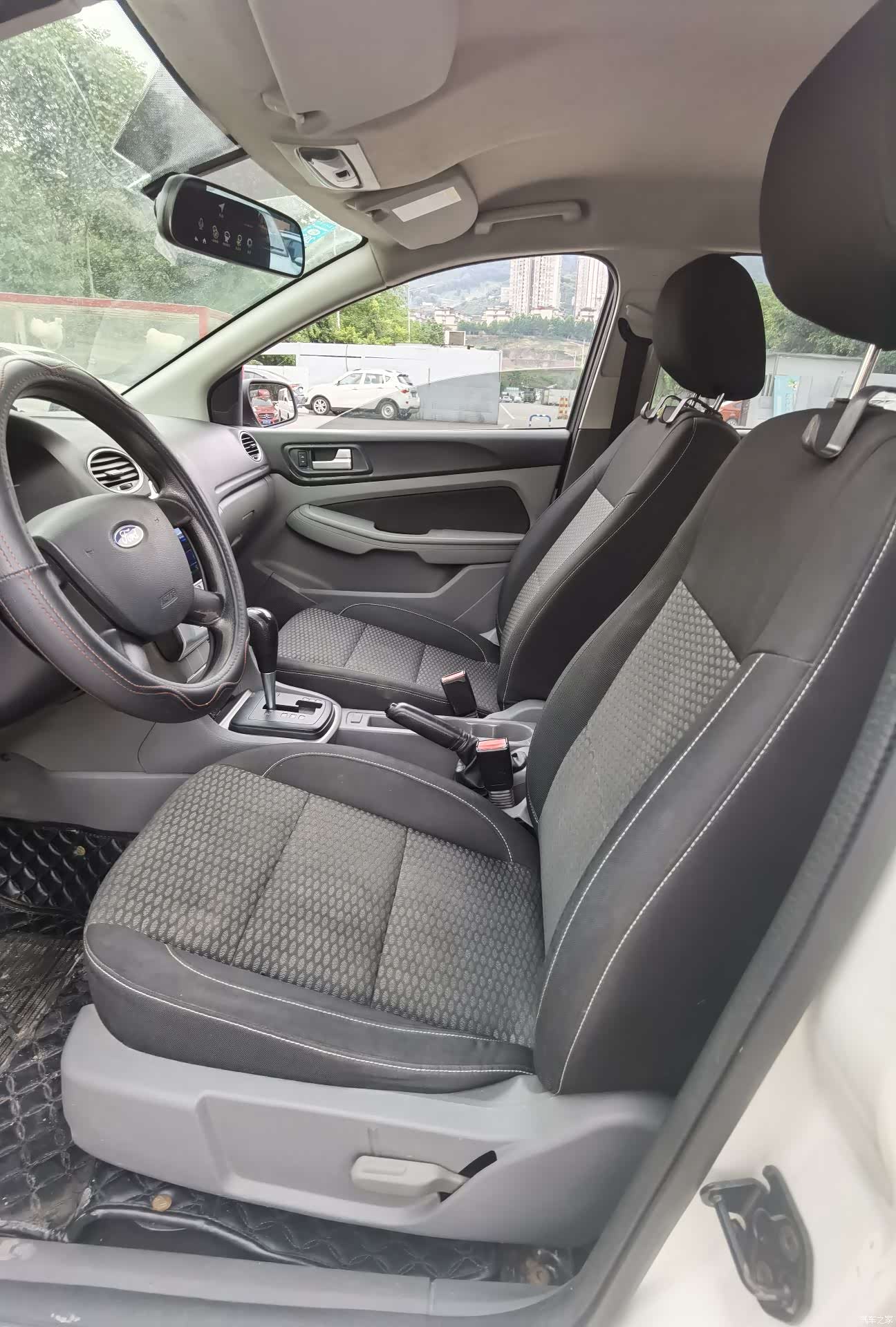 Ford Focus, 2014 18