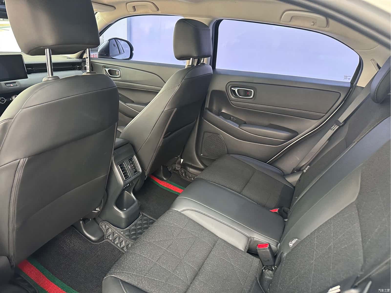 Honda Vezel, 2026 10