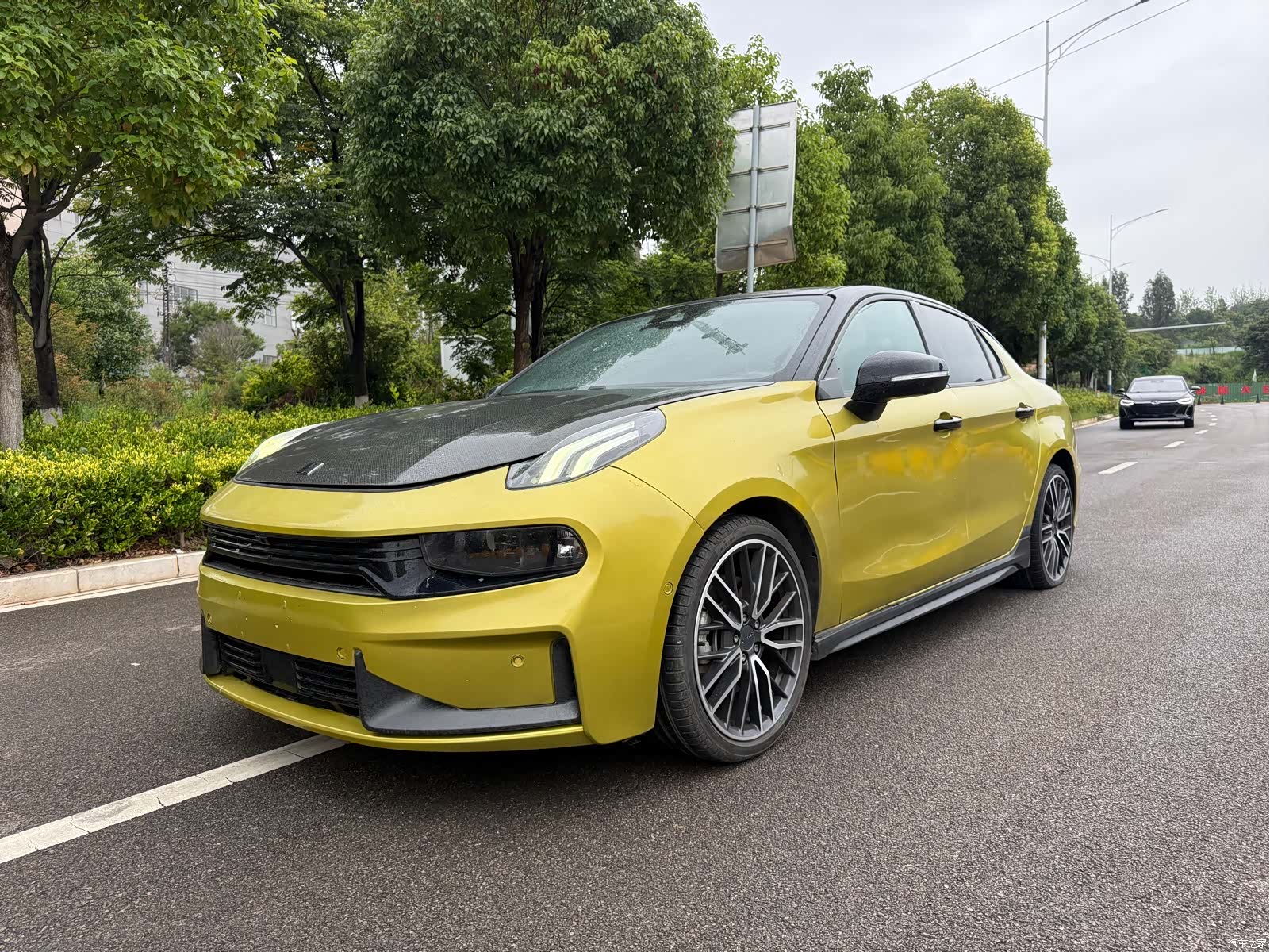 Lynk & Co 01