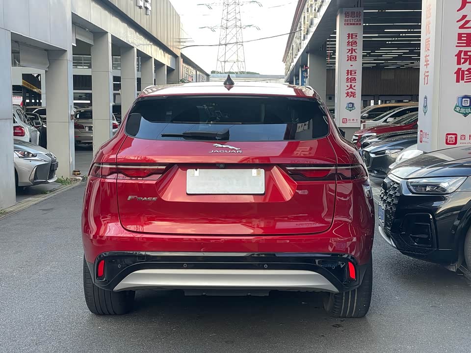 Jaguar F-PACE