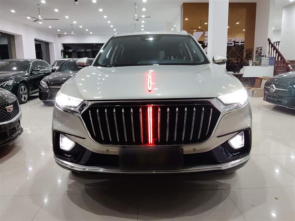 Hongqi HS5
