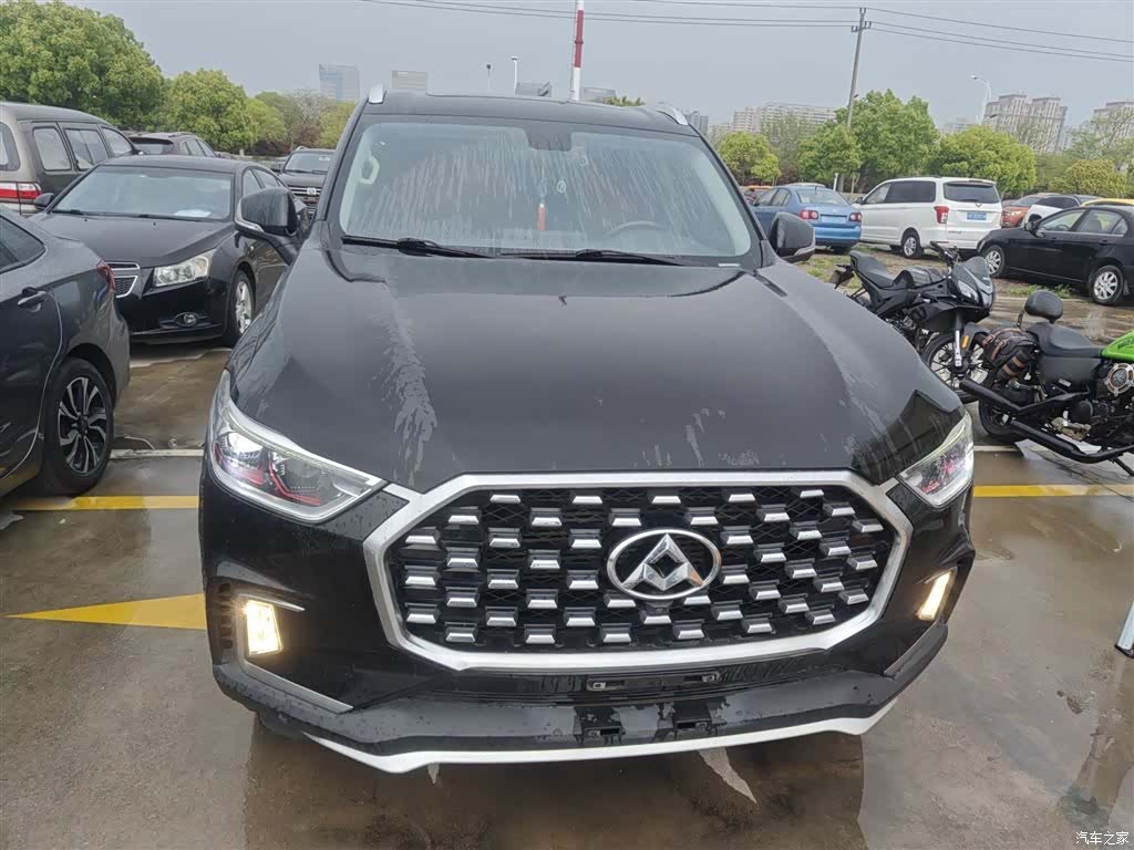 Maxus D90, 2018 3