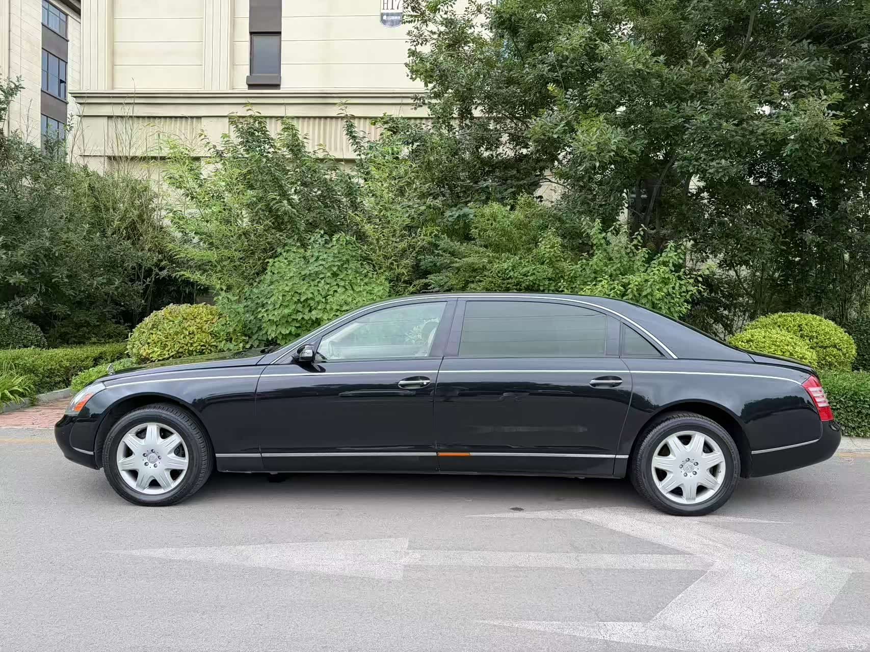 Maybach 62, 2009 3