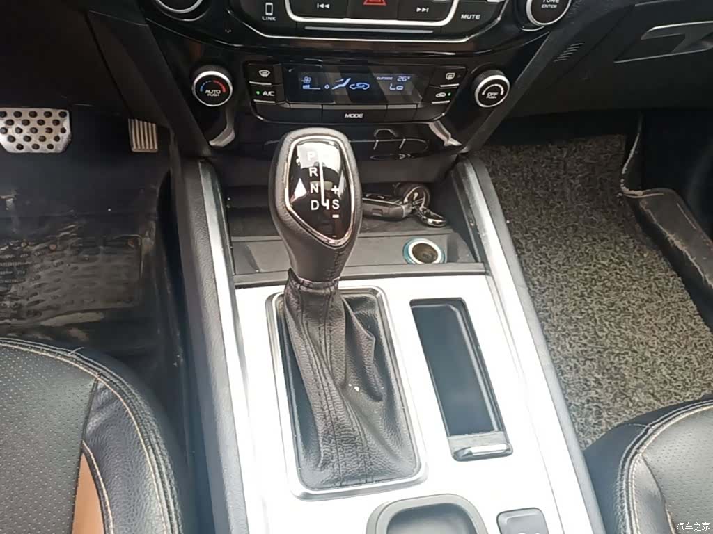 Geely X6, 2017 14