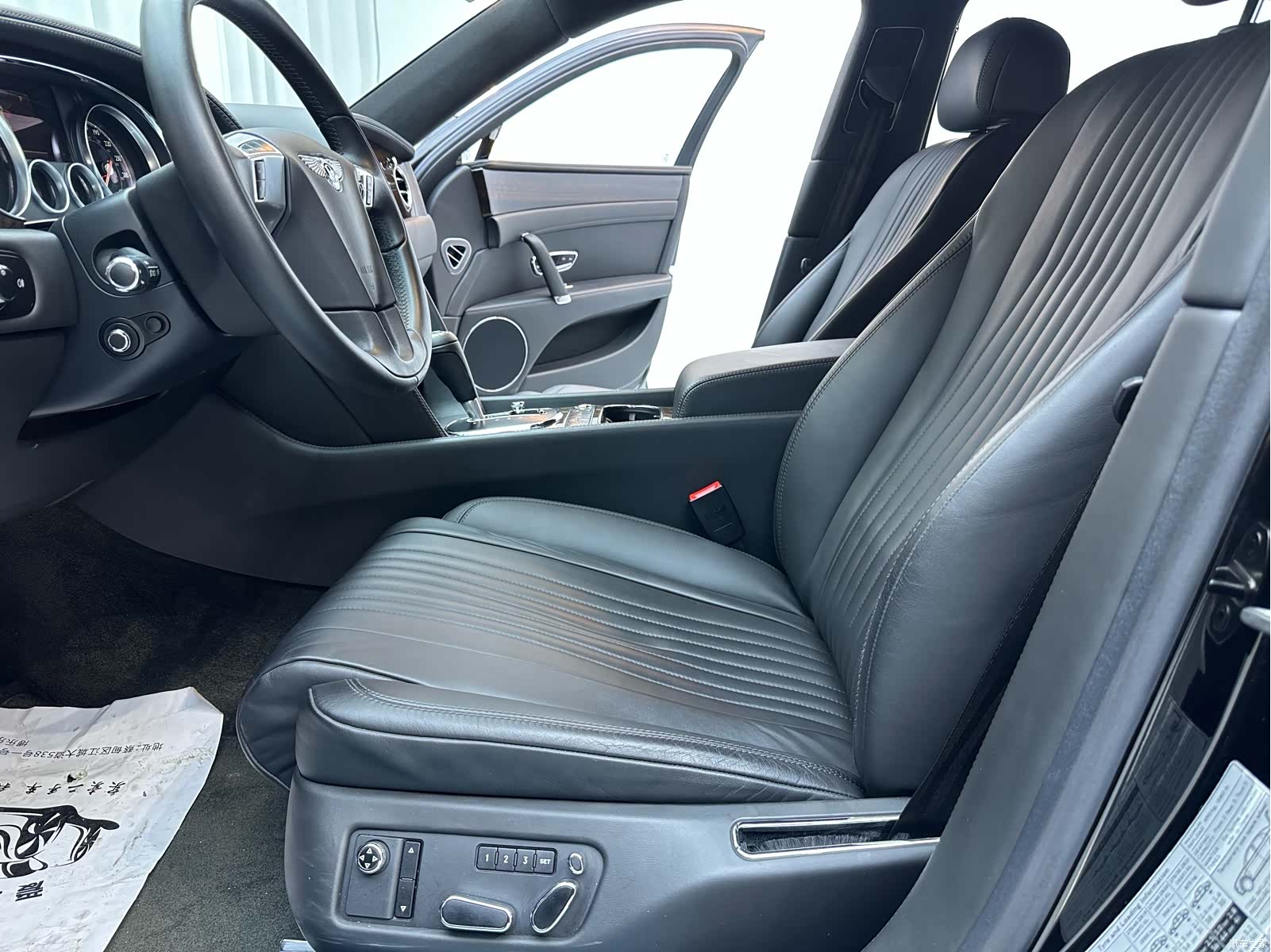 Bentley Flying Spur, 2018 21