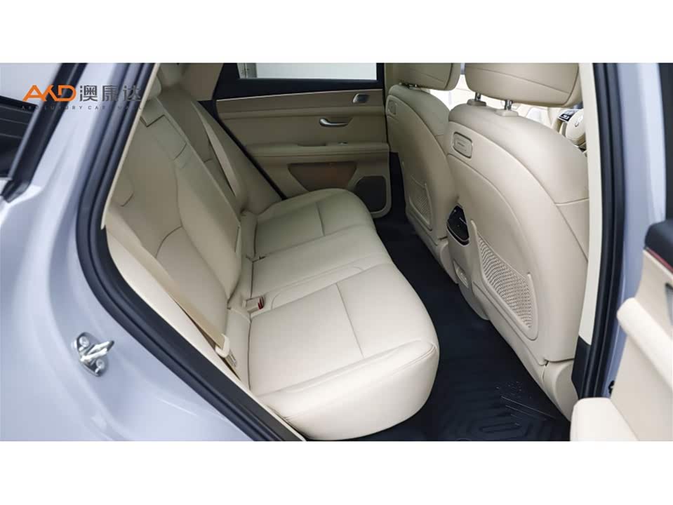 AITO Ask the world M5