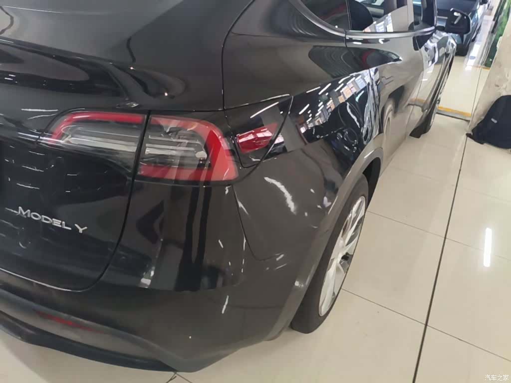 Tesla Model Y, 2022 8