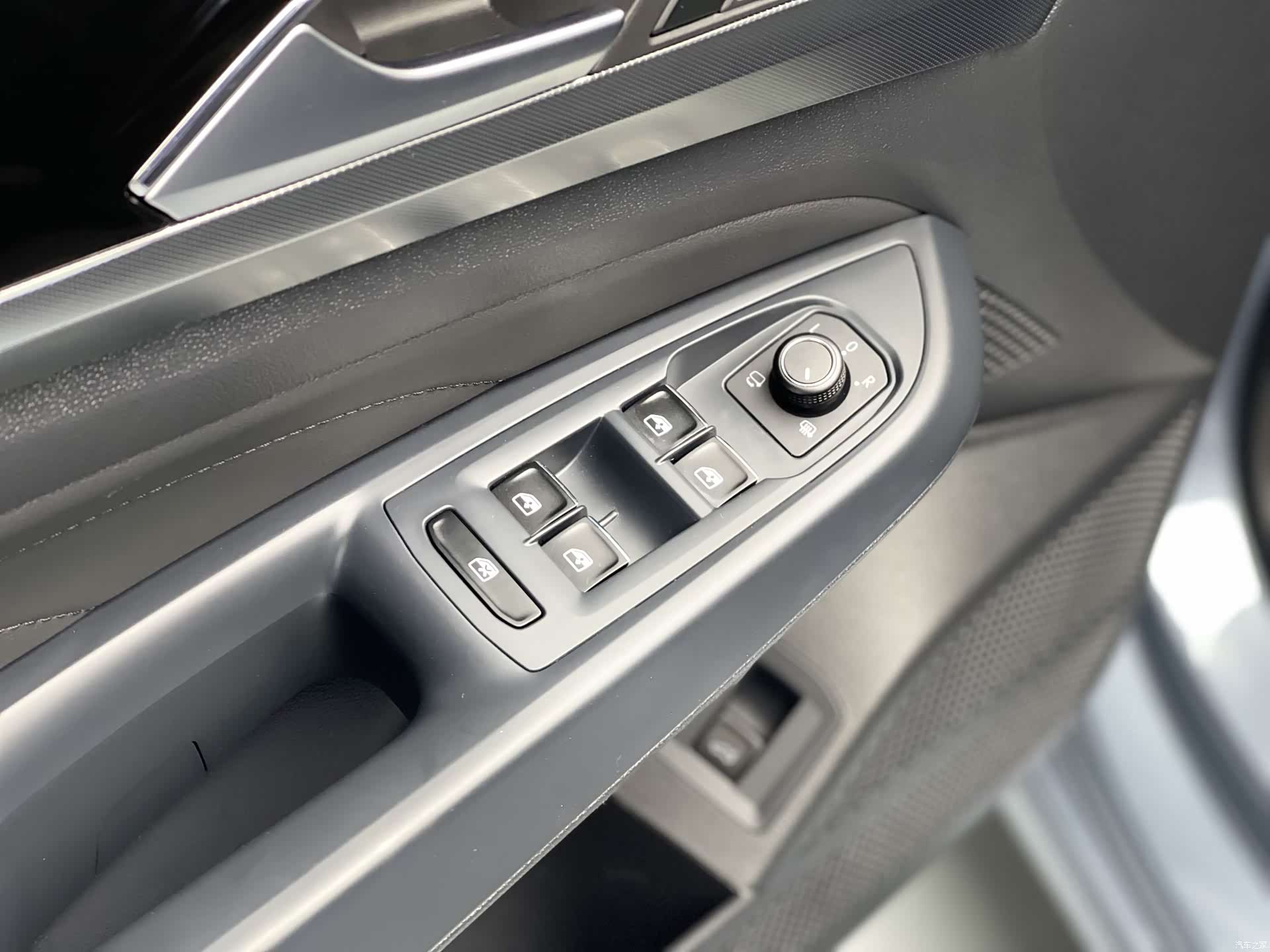 Volkswagen Passat, 2022 25