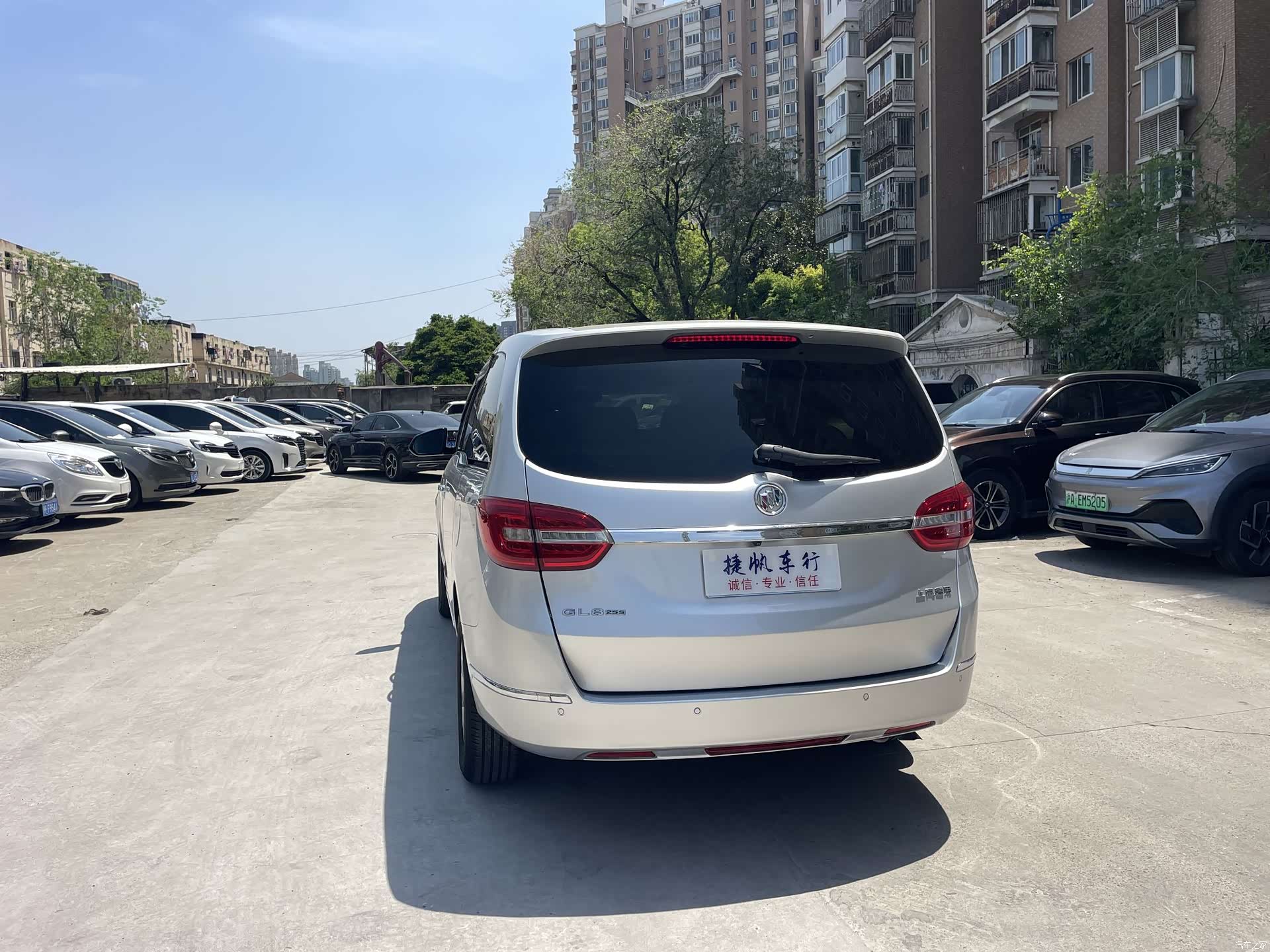 Buick GL8, 2017 4