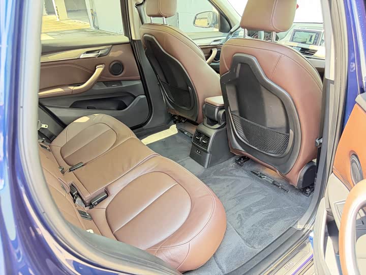 BMW X1 xin neng yuan 2019 xDrive25Le Люкс