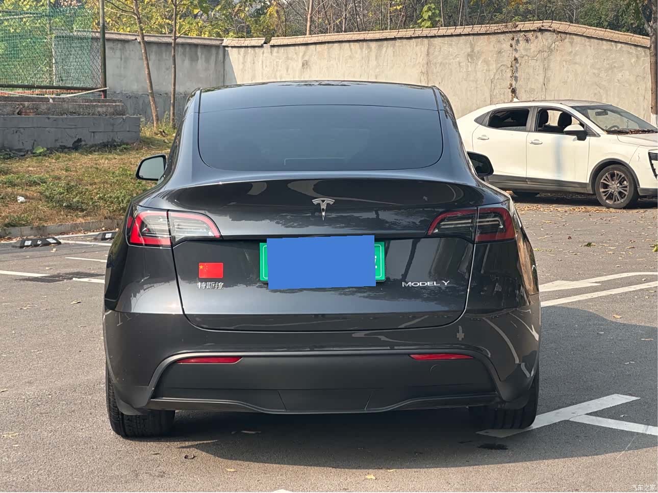 Tesla Model Y, 2025 4
