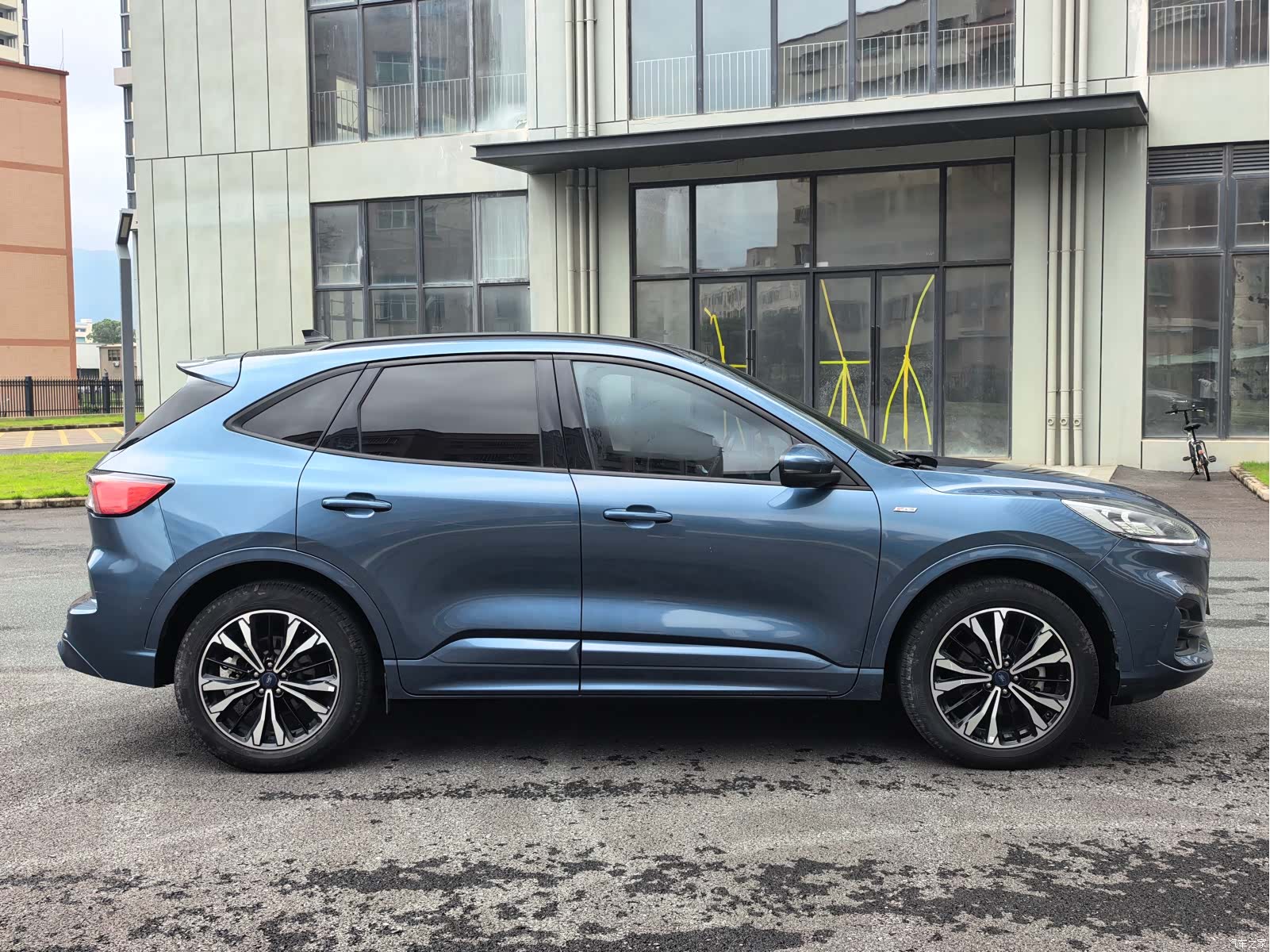Ford Escape, 2021 3