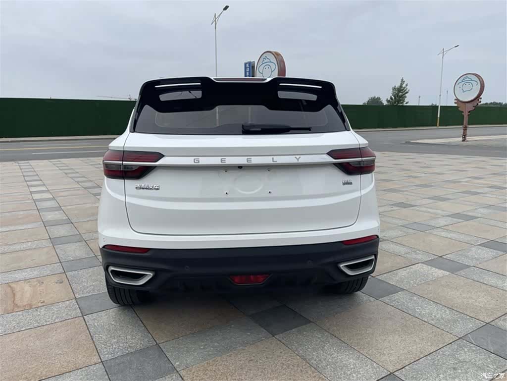 Geely Coolray, 2021 15