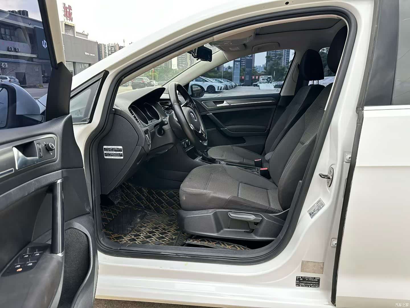 Volkswagen Golf, 2014 4